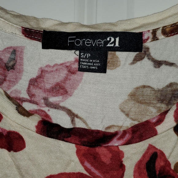 Floral top - Picture 3 of 4